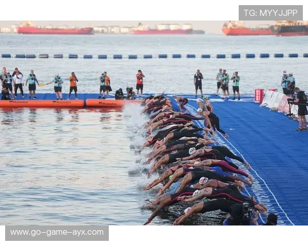 公开水域游泳选手突围能力超强