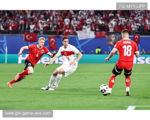 世界足坛格局微调,联赛间人才流动加速